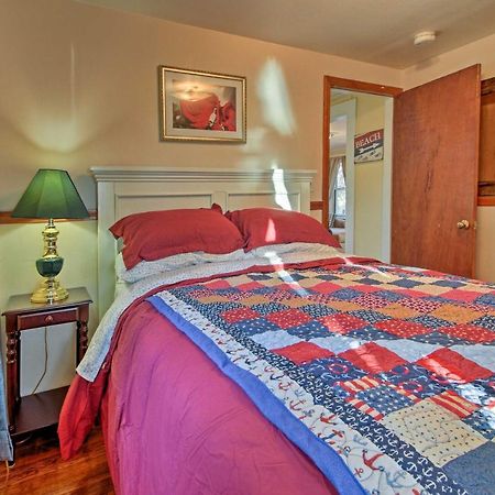 Cozy Buzzards Bay Home Steps To Cape Cod Canal! Bourne Ngoại thất bức ảnh