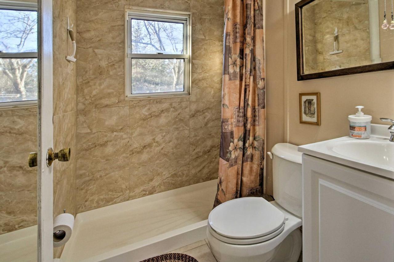 Cozy Buzzards Bay Home Steps To Cape Cod Canal! Bourne Ngoại thất bức ảnh